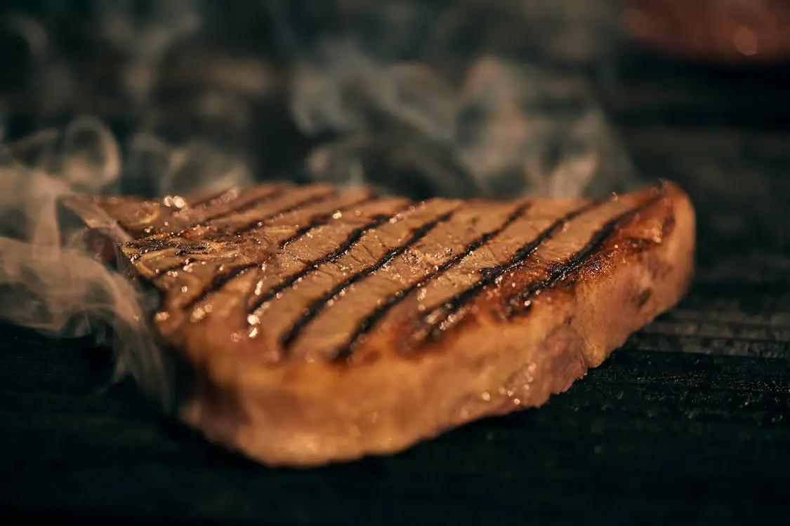What Is Sirloin Steak? A Closer Look at Its Texture and Taste