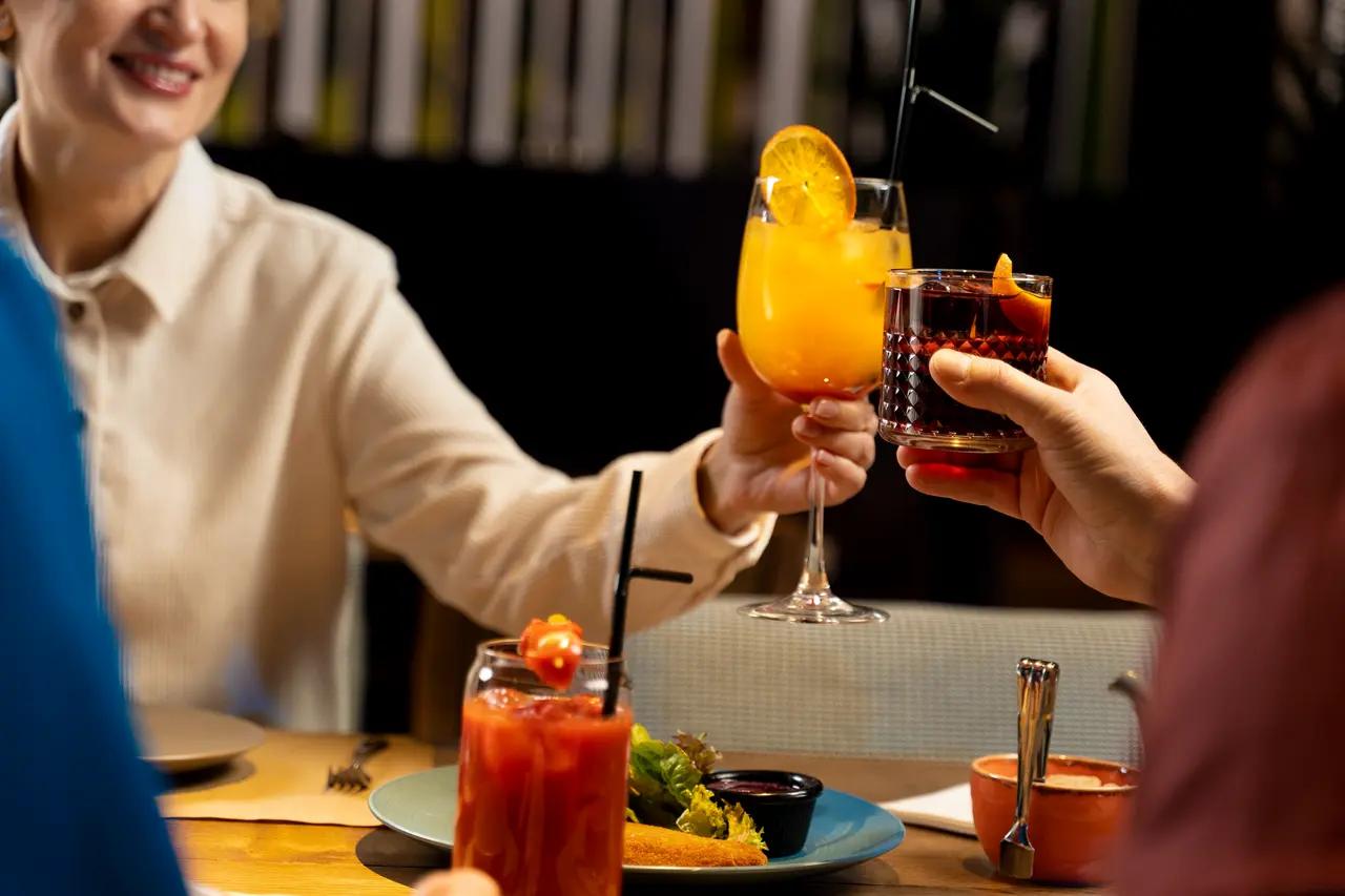 Mocktails vs Cocktails: Choosing a Drink for Every Palate