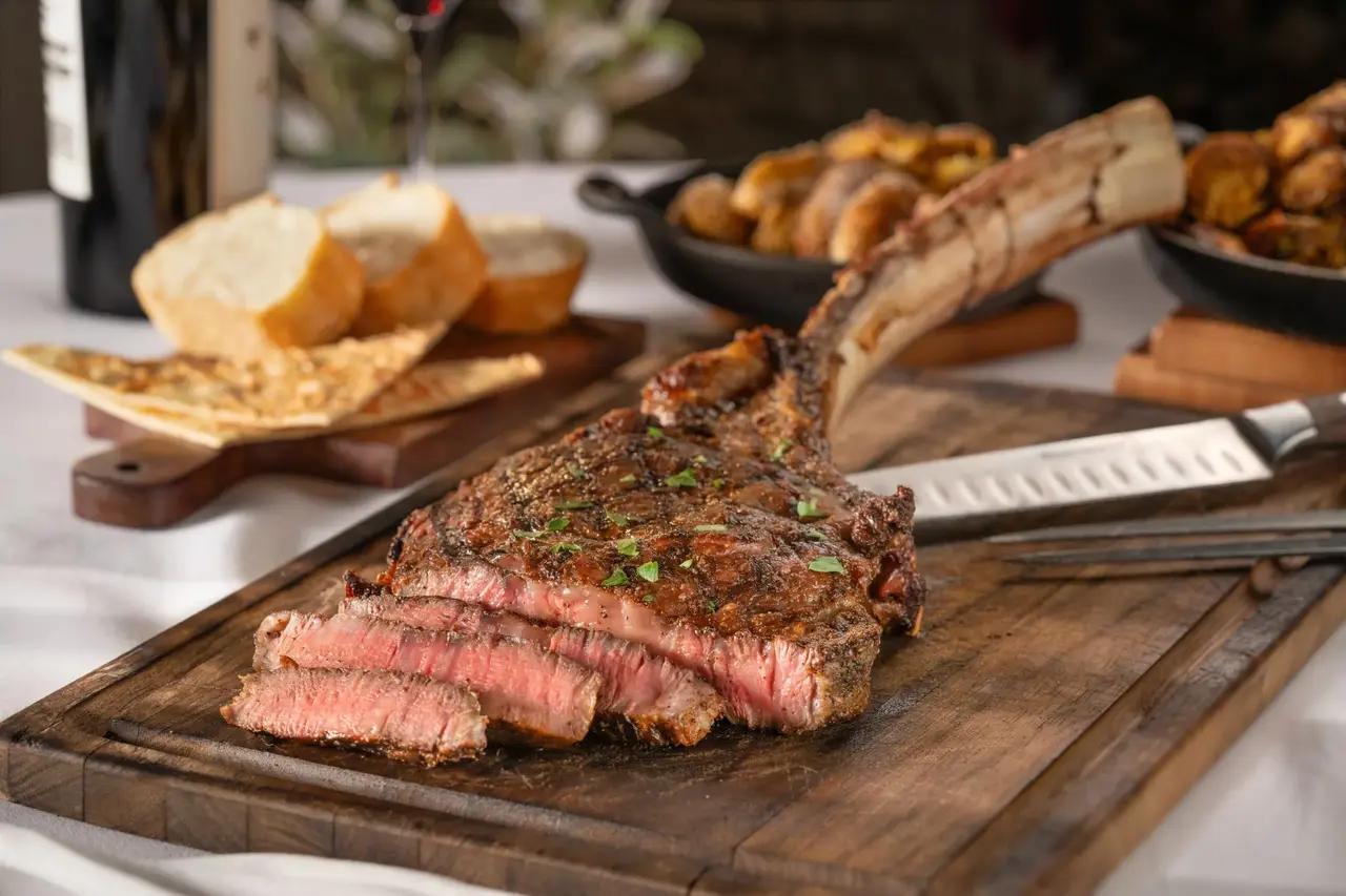 Fine Dining Steak: The Art of Enjoying Premium Cuts