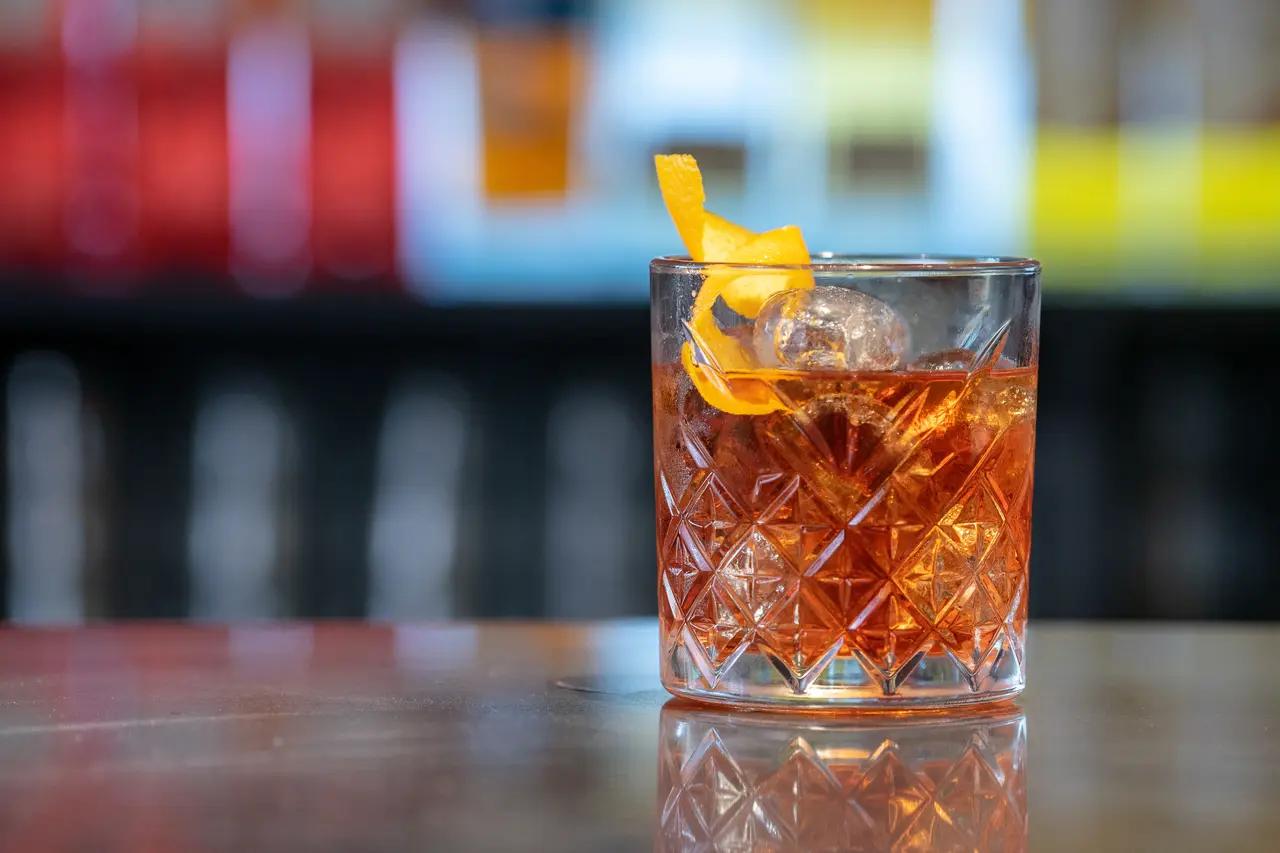 The Difference Between Wine and Whisky, Explained for Every Palate