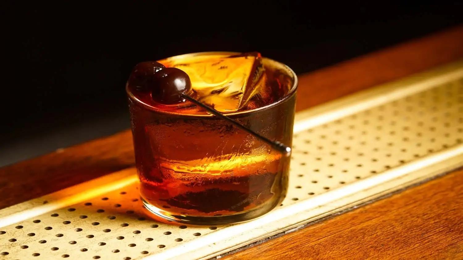 History and Ingredients of the Old Fashioned Cocktail
